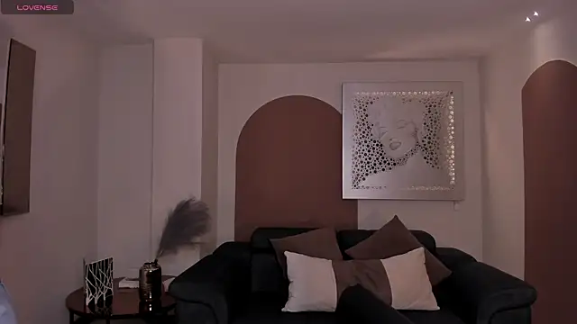 LaurentRosse1 online show from April 2026 06:10:01 PM