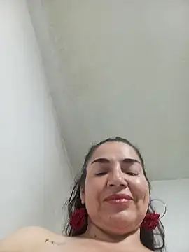 Snapshot of MaryRoze_ chatting on June 2026 02:45:02 AM MaryRoze online show from June 2026 02:45:02 AM