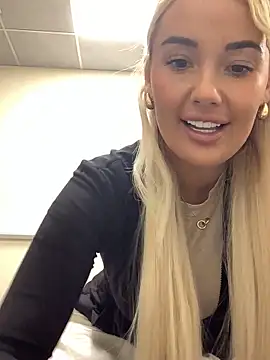 han1189x online show from October 2025 10:00:02 PM