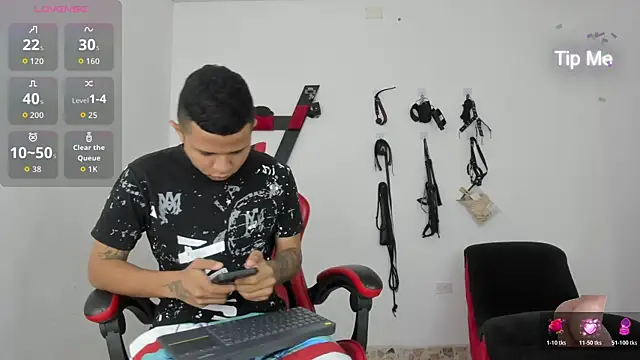 Steven19 LatinBoy online show from November 2025 11:31:02 AM