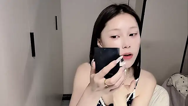 Snapshot of yuyu-33 chatting on May 2026 06:32:01 AM yuyu-33 online show from May 2026 06:32:01 AM