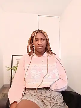 EvonyFoxxx online show from February 2026 05:33:01 PM