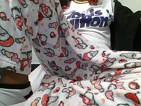 Petite baby5 online show from April 2026 12:12:01 AM