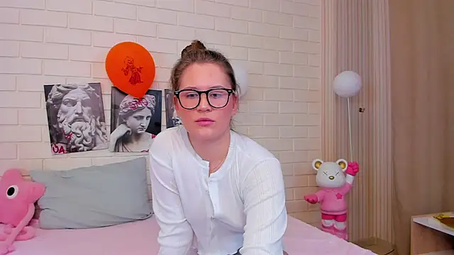 Tinky kinky online show from November 2025 11:38:02 AM