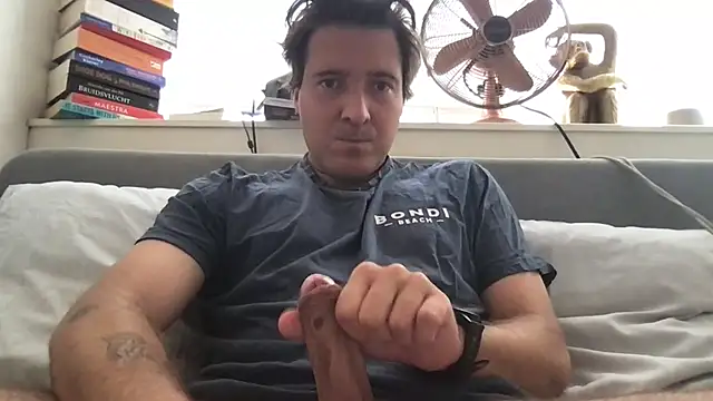 dutchpieter95 online show from July 2026 07:54:02 AM