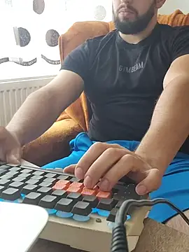 strongcoffee10 online show from October 2025 10:05:02 AM