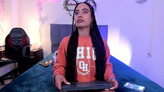 Lucerop  online show from April 2026 03:23:02 AM