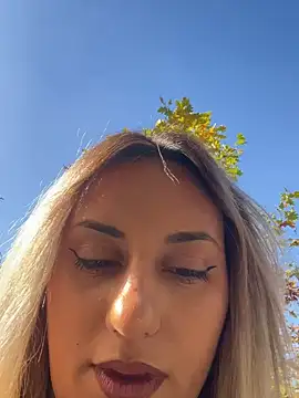 Snapshot of RhanyaThorres chatting on October 2025 11:55:02 AM RhanyaThorres online show from October 2025 11:55:02 AM