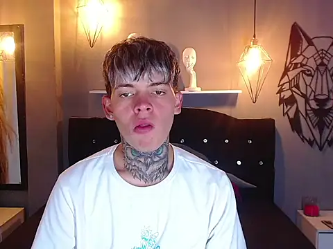 Snapshot of frankboyx chatting on November 2025 07:57:02 PM frankboyx online show from November 2025 07:57:02 PM