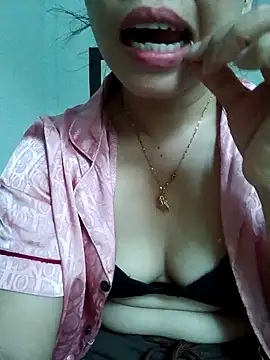 Snapshot of kitti-krush chatting on November 2025 07:40:01 AM kitti-krush online show from November 2025 07:40:01 AM