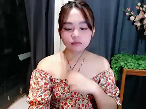 lustfullakim online show from April 2026 02:27:02 PM