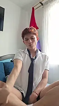 Apolitoo online show from November 2025 08:00:01 PM