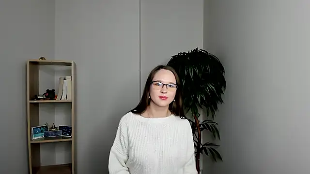 ShandaBrumet online show from November 2025 09:55:02 AM