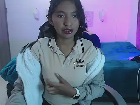 Snapshot of Samanta_777 chatting on May 2026 04:43:01 AM Samanta 777 online show from May 2026 04:43:01 AM