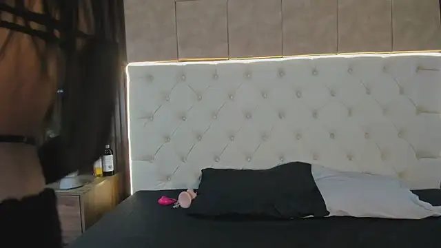 Camiila rosse online show from November 2025 07:34:01 PM