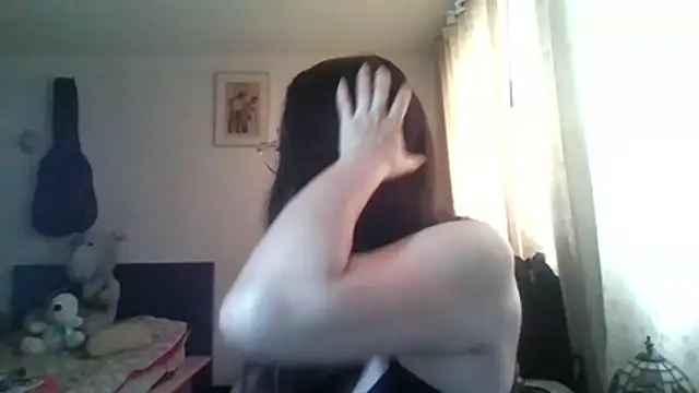 Lauryn Jones online show from April 2026 05:10:01 PM