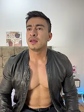 Chris Clarck online show from November 2025 07:34:02 PM