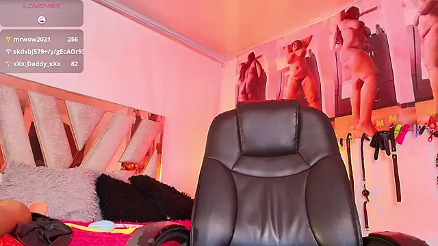 Ebonynaughty online show from December 2025 01:44:02 AM