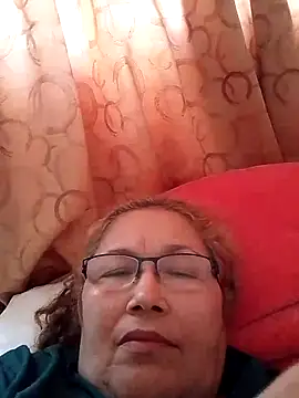 Snapshot of Cessi50 chatting on November 2025 08:43:01 PM Cessi50 online show from November 2025 08:43:01 PM