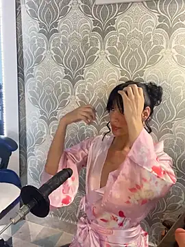 Snapshot of _Kylei_7 chatting on November 2025 02:36:01 AM  Kylei 7 online show from November 2025 02:36:01 AM