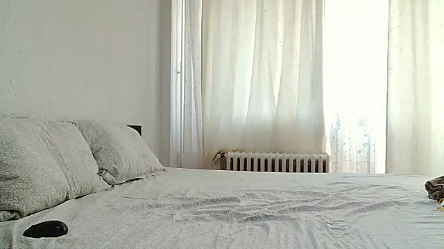 CharmingPearl online show from November 2025 01:22:02 PM