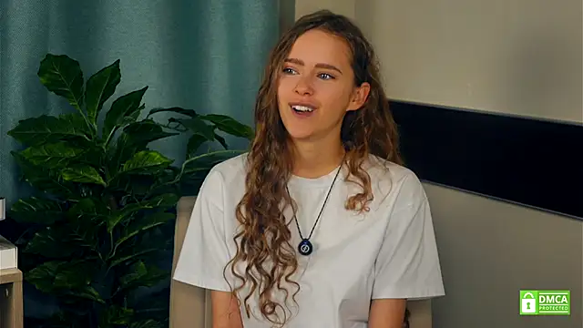 ErynTing online show from November 2025 09:19:01 AM