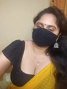 Snapshot of mouni499 chatting on July 2026 02:21:01 PM mouni499 online show from July 2026 02:21:01 PM