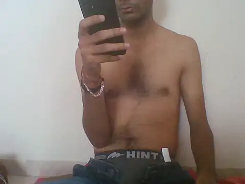 Snapshot of Bull_Dick_69 chatting on April 2026 05:44:02 AM Bull Dick 69 online show from April 2026 05:44:02 AM