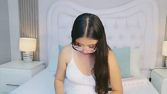 ScarlettPetrova online show from March 2026 11:50:02 AM