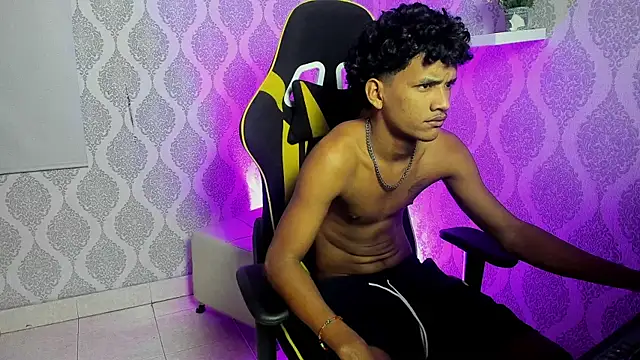 Boy savoy online show from February 2026 07:39:02 AM