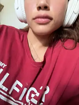 bergmanamii online show from March 2026 06:26:01 PM