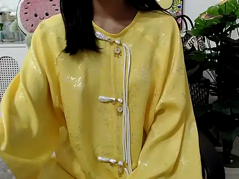 Sinjenr993 online show from November 2025 06:32:01 PM