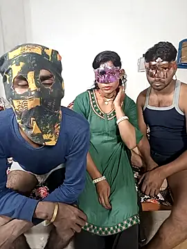 Real-Family online show from November 2025 03:47:01 PM