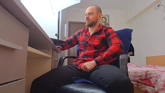 Snapshot of Ryanstone_ chatting on May 2026 03:44:01 AM Ryanstone online show from May 2026 03:44:01 AM