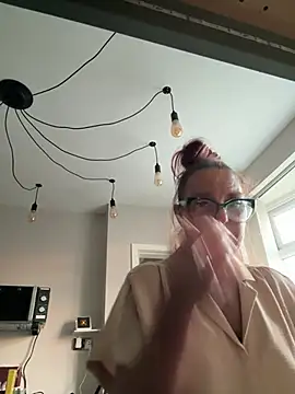 Snapshot of Angel-LinaX chatting on June 2026 08:10:02 PM Angel-LinaX online show from June 2026 08:10:02 PM