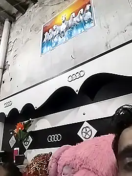 Hot-Couple26 online show from November 2025 05:58:02 PM