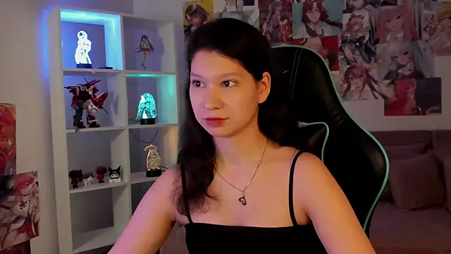 SaraDenars online show from November 2025 05:52:01 AM