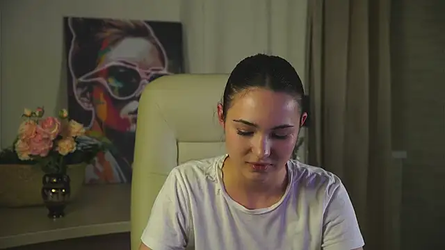 LeenaPuita online show from November 2025 12:48:01 PM