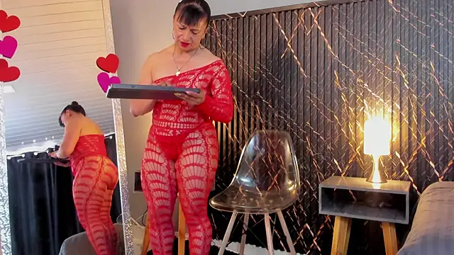 clara heat online show from February 2026 07:12:01 PM