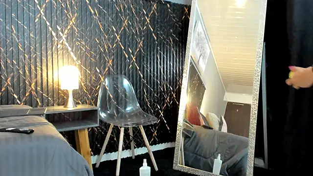 clara heat online show from April 2026 07:08:01 PM