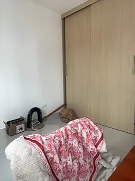 Snapshot of Emily_6783 chatting on November 2025 04:07:02 PM Emily 6783 online show from November 2025 04:07:02 PM