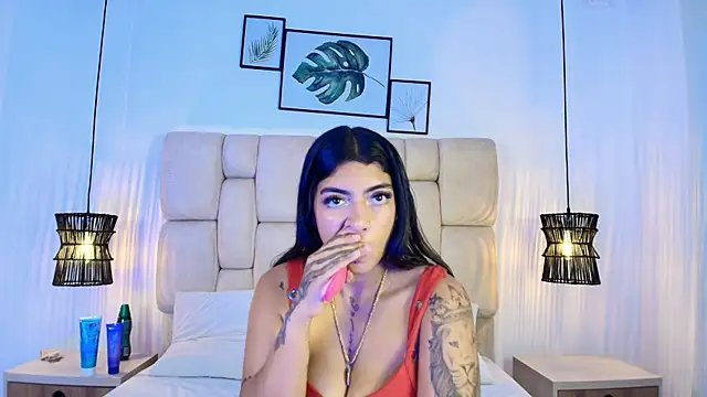 KimberlyFox t online show from June 2026 12:43:01 PM