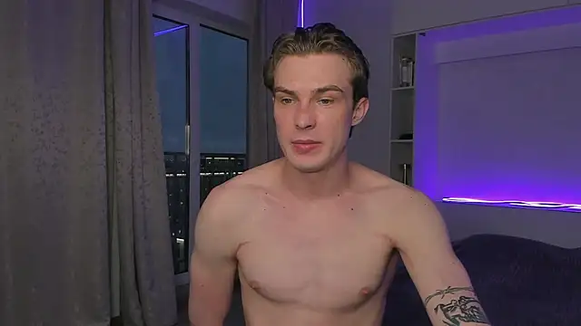 Snapshot of DanteRay chatting on December 2025 01:27:01 PM DanteRay online show from December 2025 01:27:01 PM