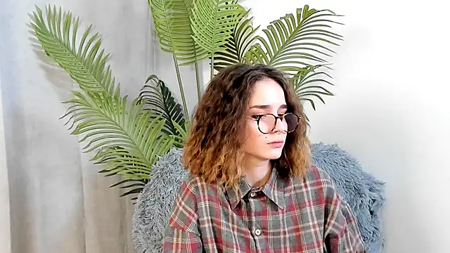 JeniseDancer online show from November 2025 03:00:01 PM