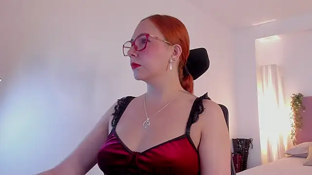 MistressErza online show from June 2026 04:28:02 PM