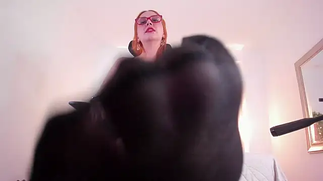 MistressErza online show from June 2026 03:44:01 AM