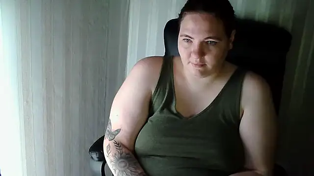 XLisaBlueXsS online show from November 2025 02:45:02 AM