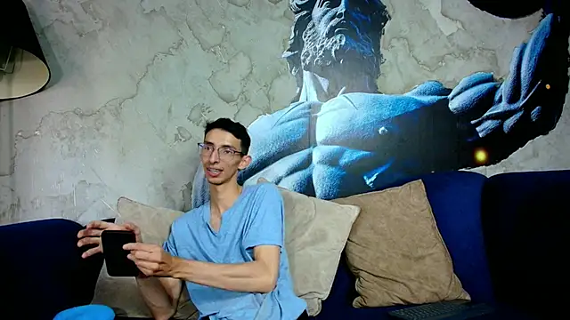 ZyroNight online show from November 2025 02:28:01 PM