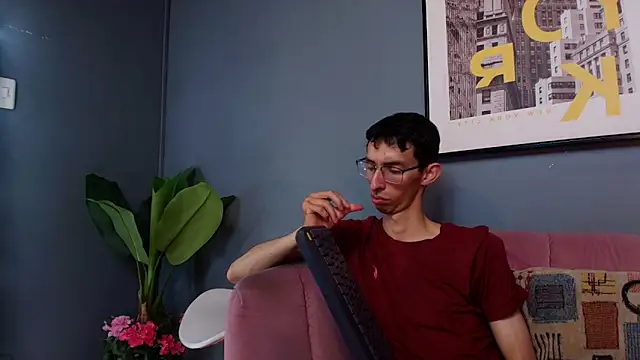 ZyroNight online show from November 2025 07:25:02 PM