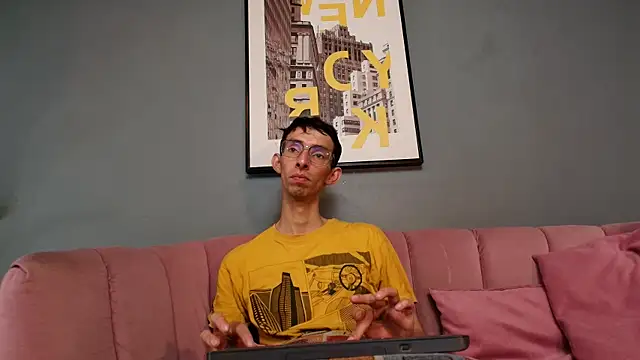 ZyroNight online show from December 2025 07:30:02 PM